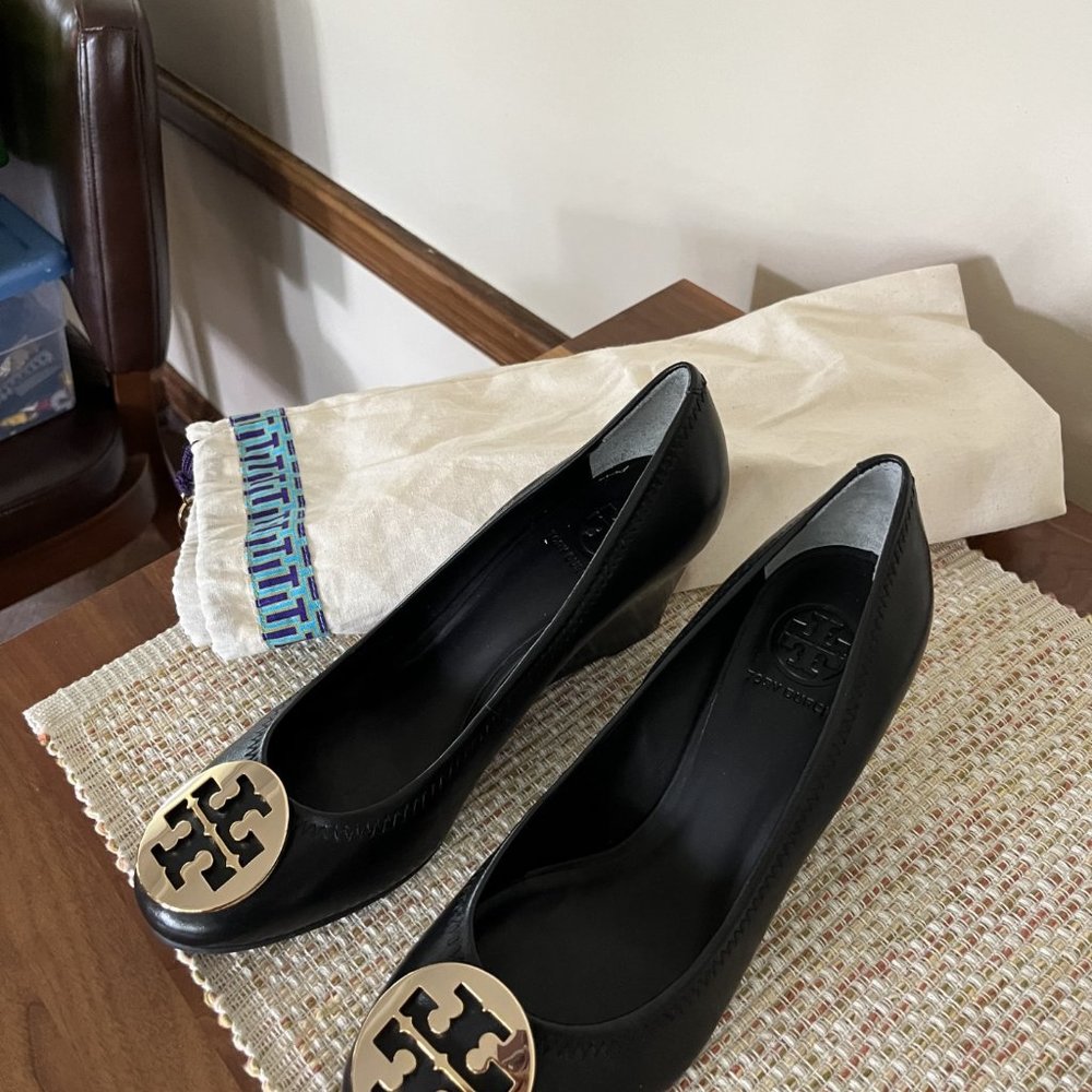 COPY - Tory Burch Classic Wedge Shoes Black